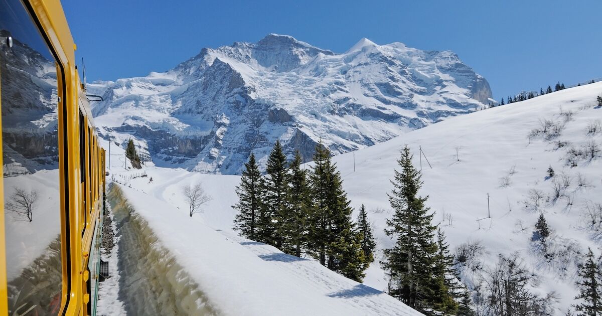 The Eurostar Snow Train Takes You From London to the French Alps