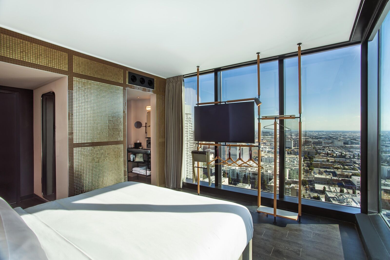moxy-and-ac-hotel-downtown-los-angeles