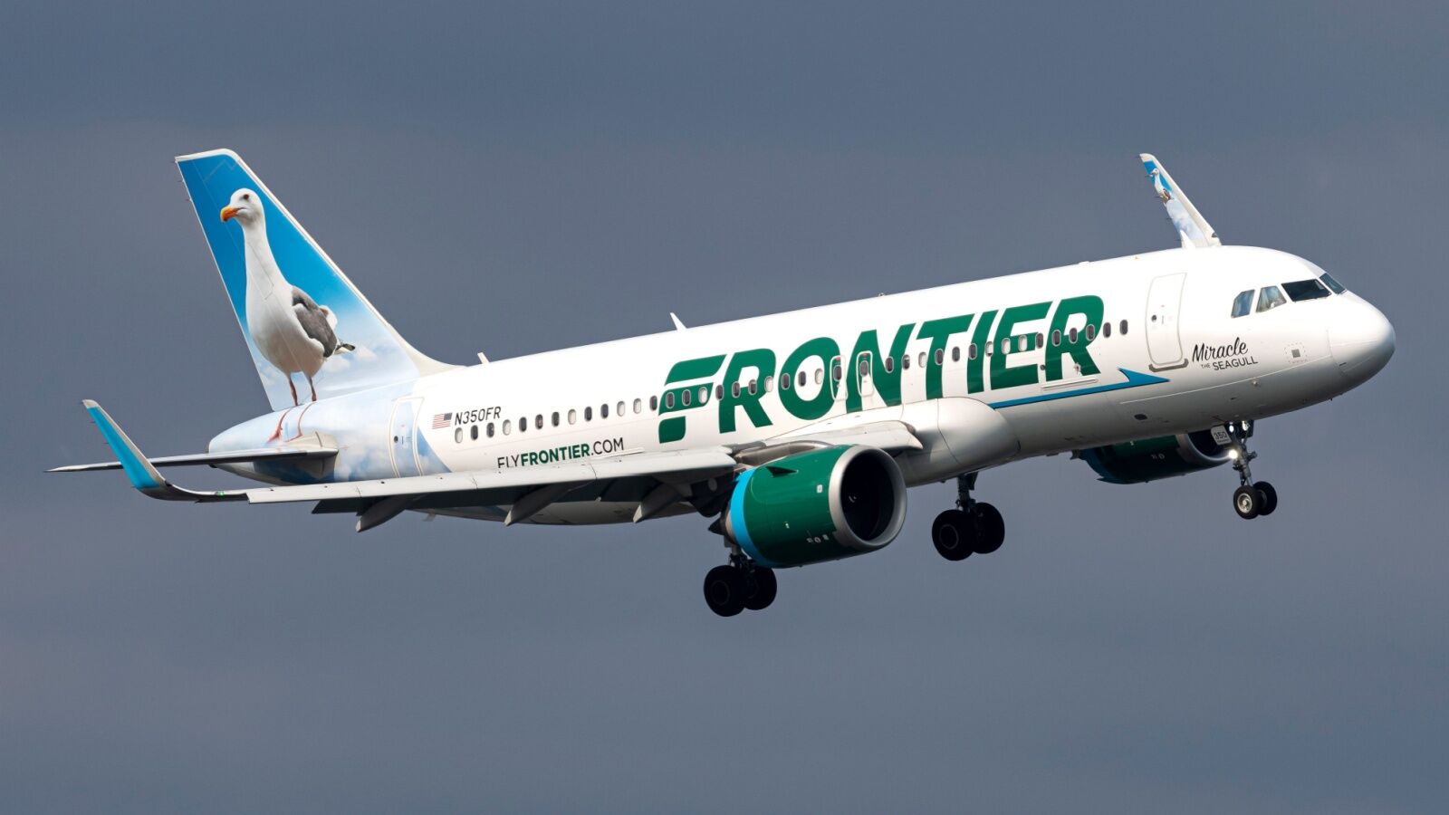 airline most likely to bump you off flight - frontier plane