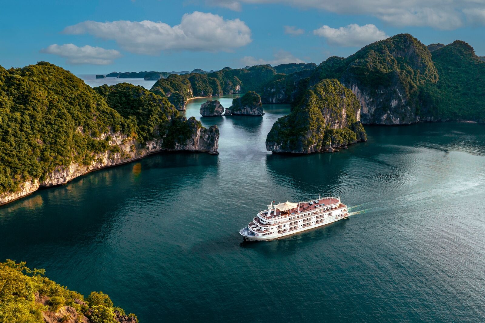 four seasons around the world 2026 - ha long bay