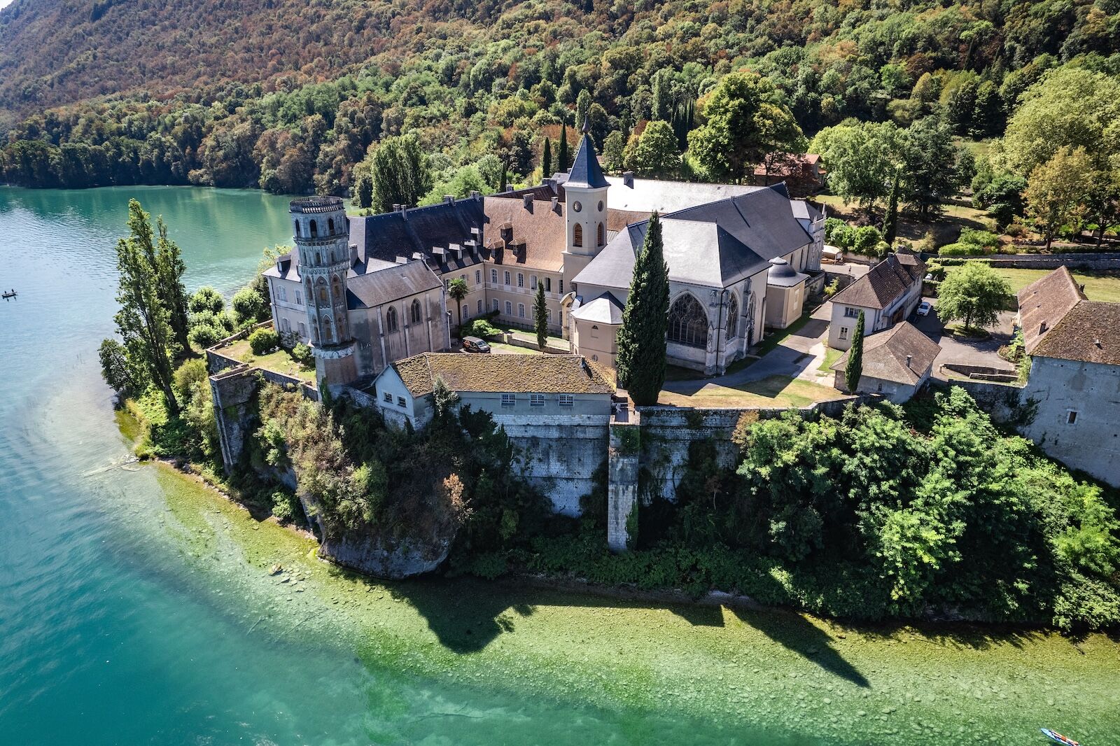 auvergne-rhône-alpes