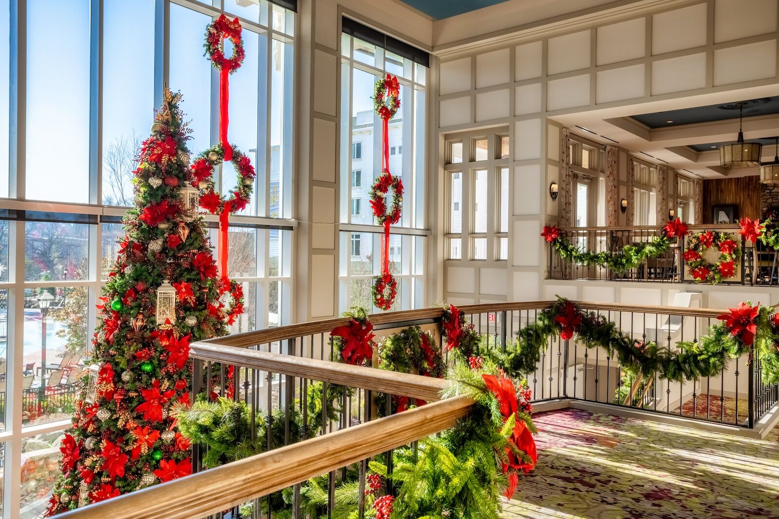 dollywood at christmas - hotel decorations