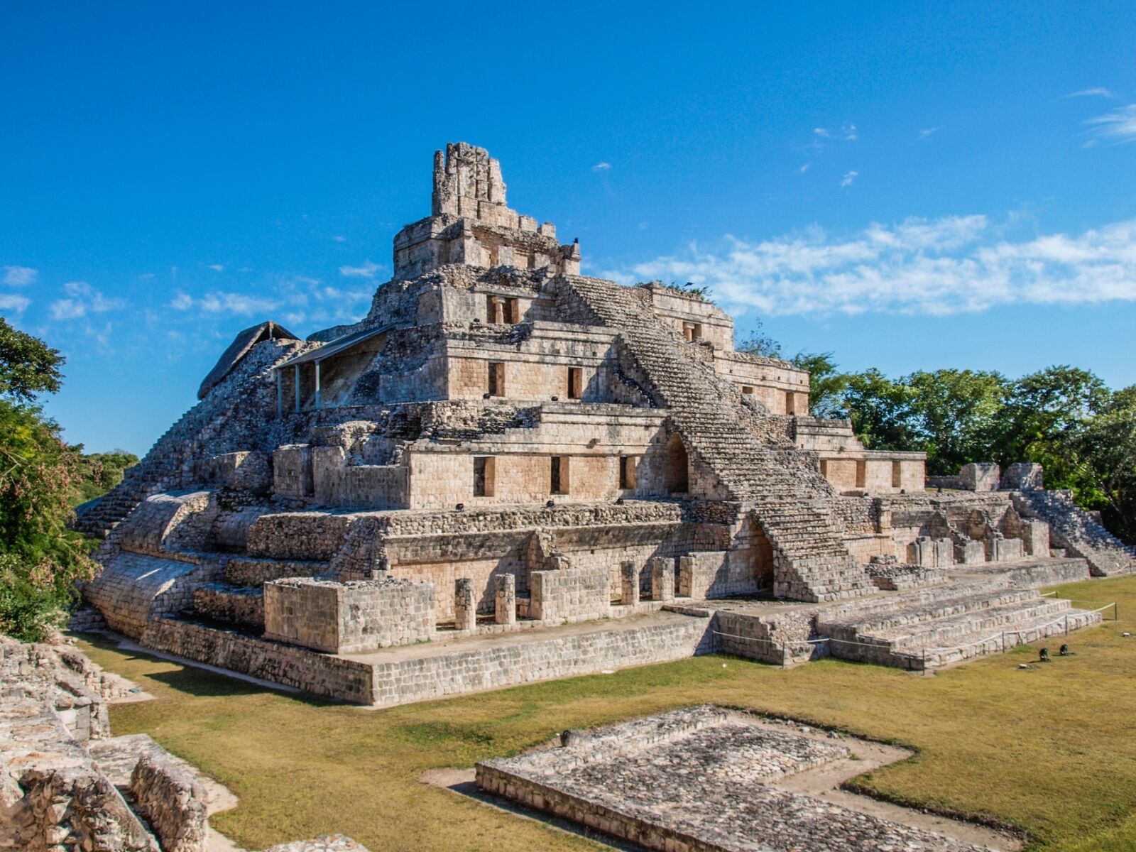 edzna mexico ruins