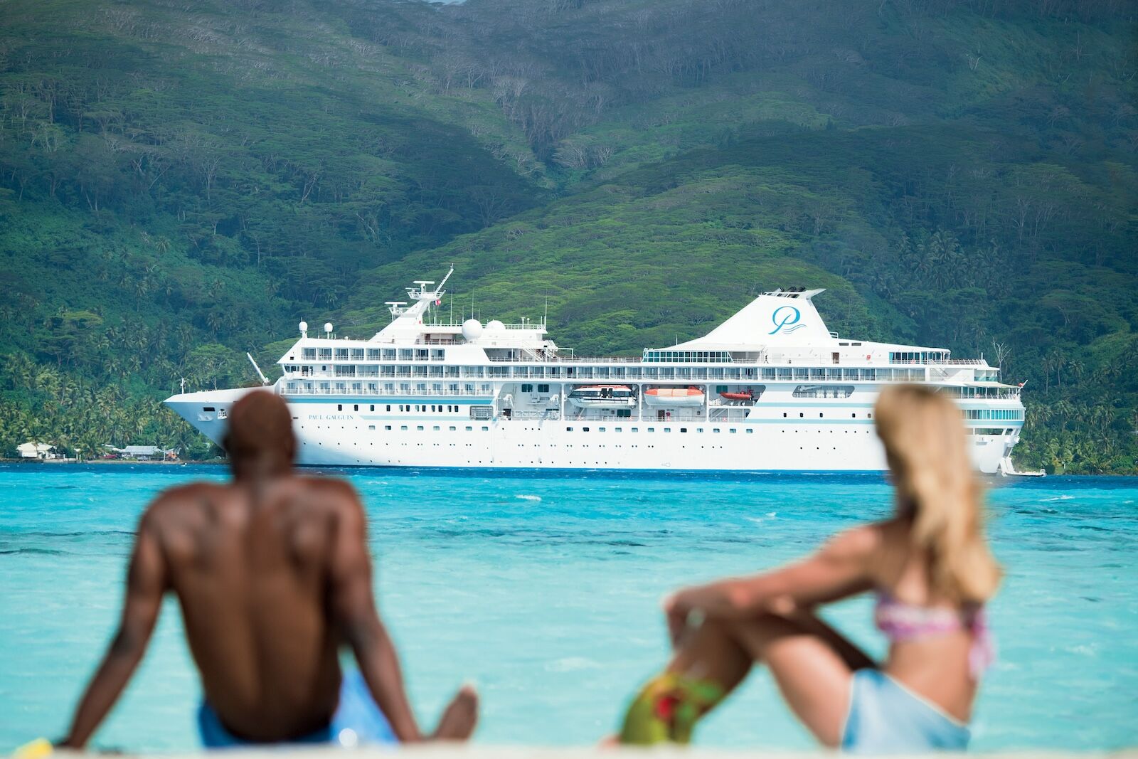 Black Friday cruise deals with Paul Gauguin Cruises