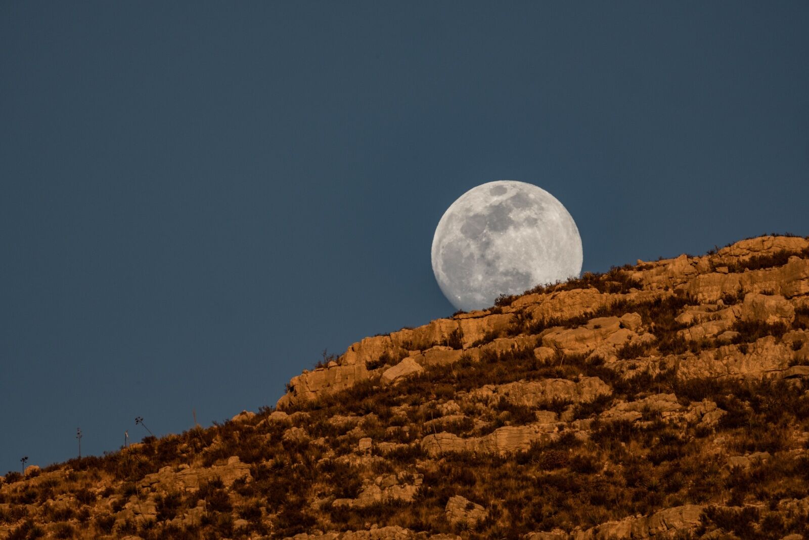 EPA methane fee - stargazing at national parks -- moonrise