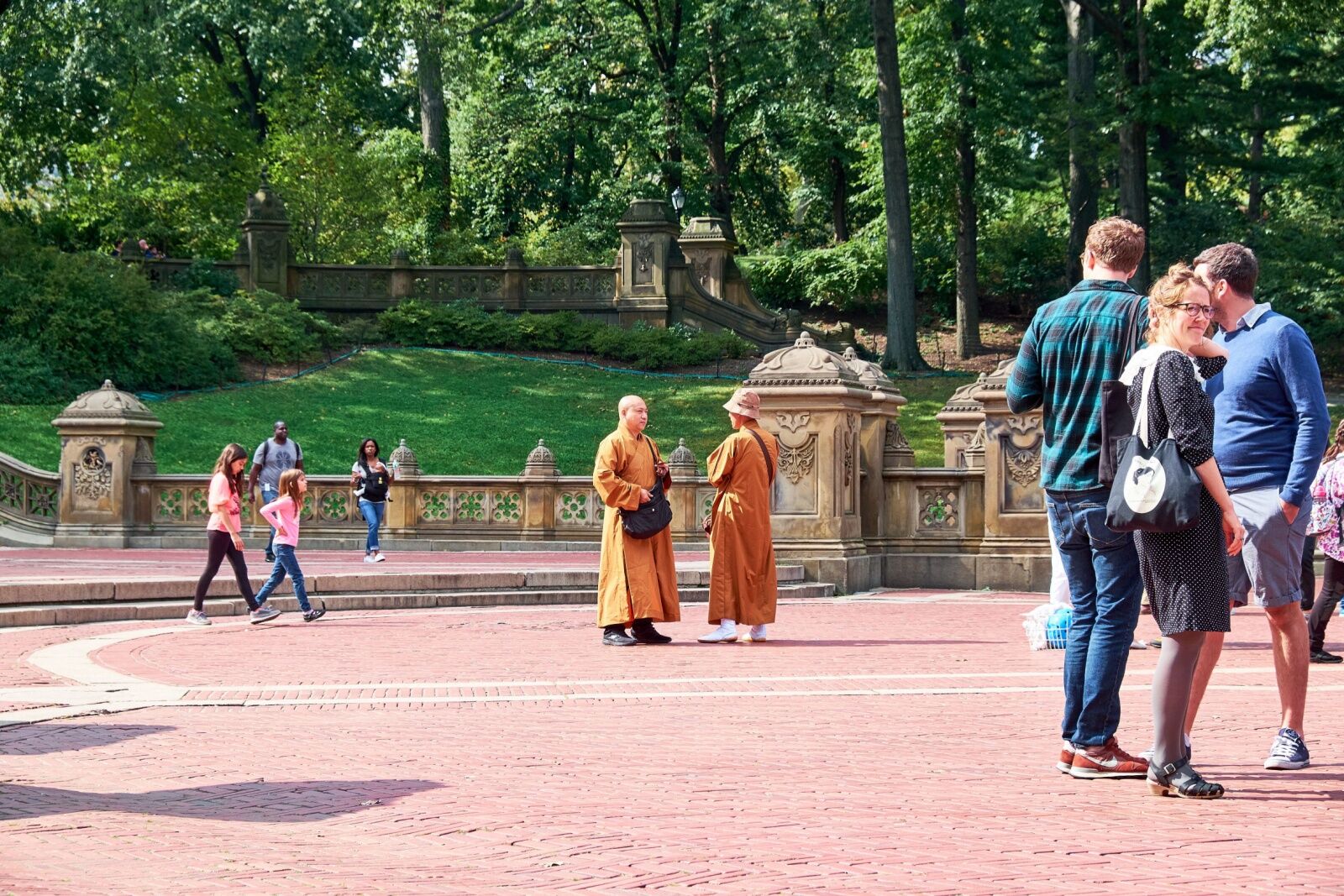 worst us cities for pickpockets - nyc monk scam