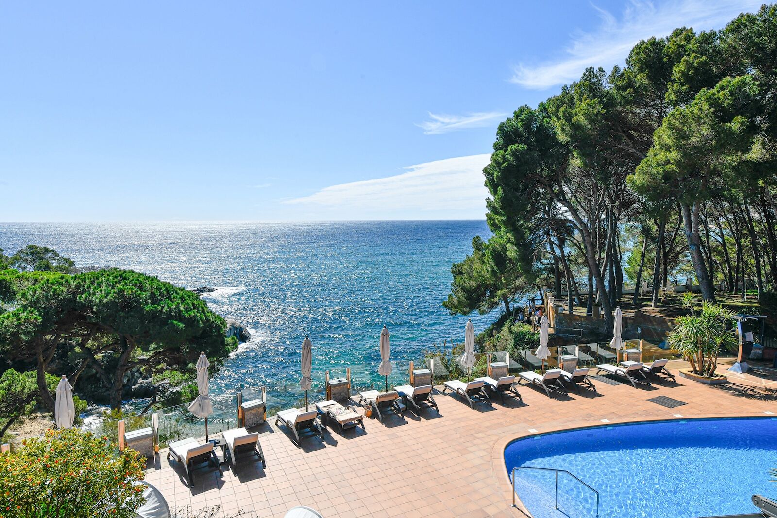 pool and deck with ocean view at casa del pi