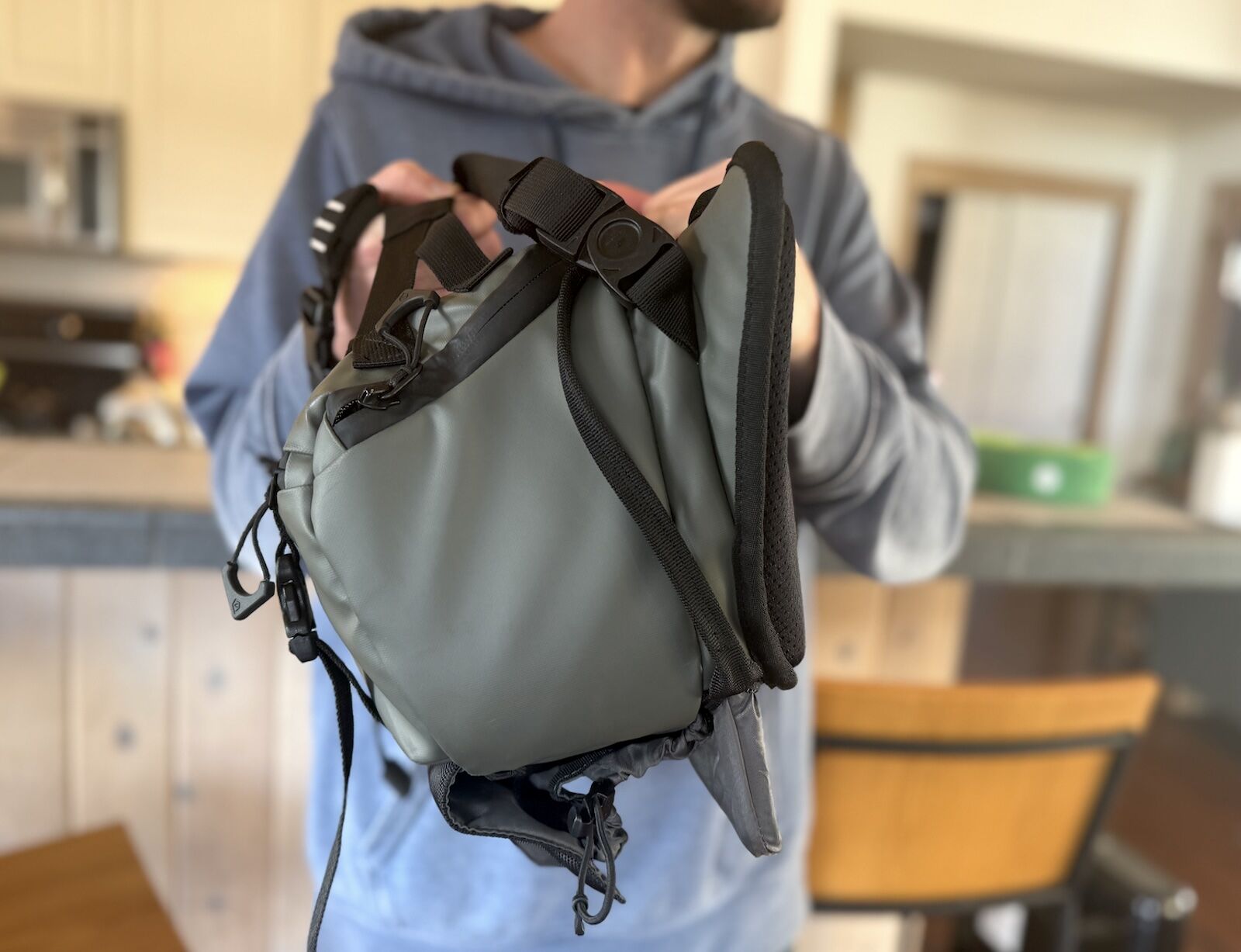 wandrd laptop hip pack