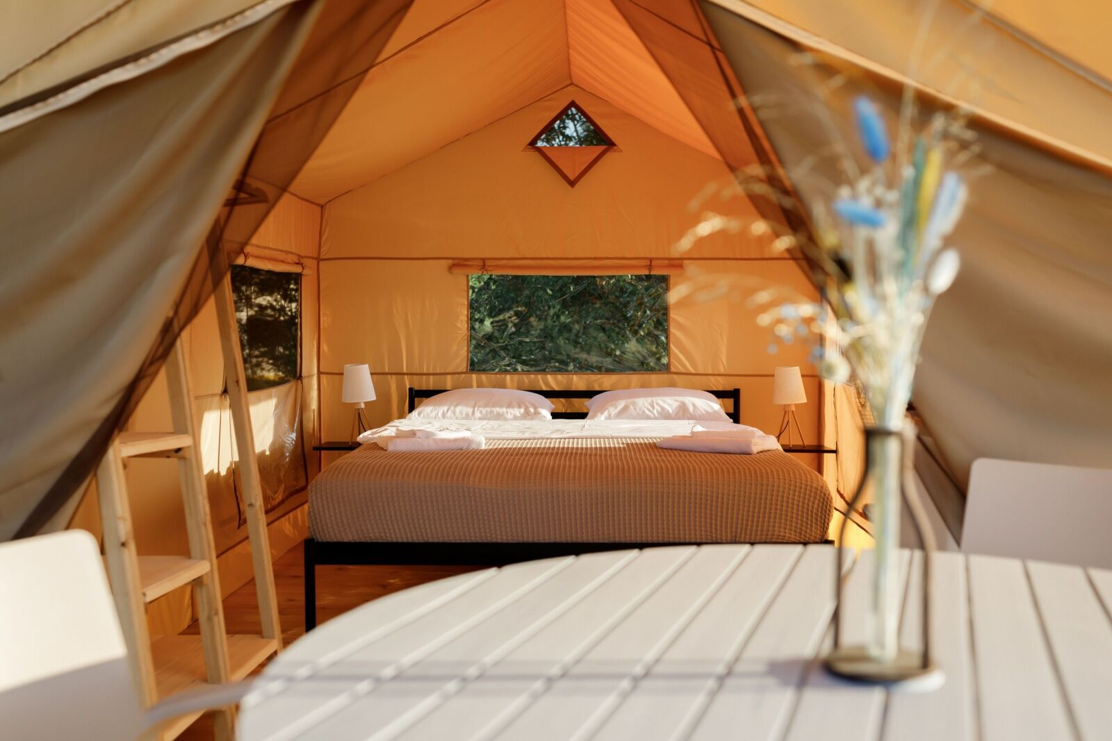 camping trends n- luxury tents at resorts