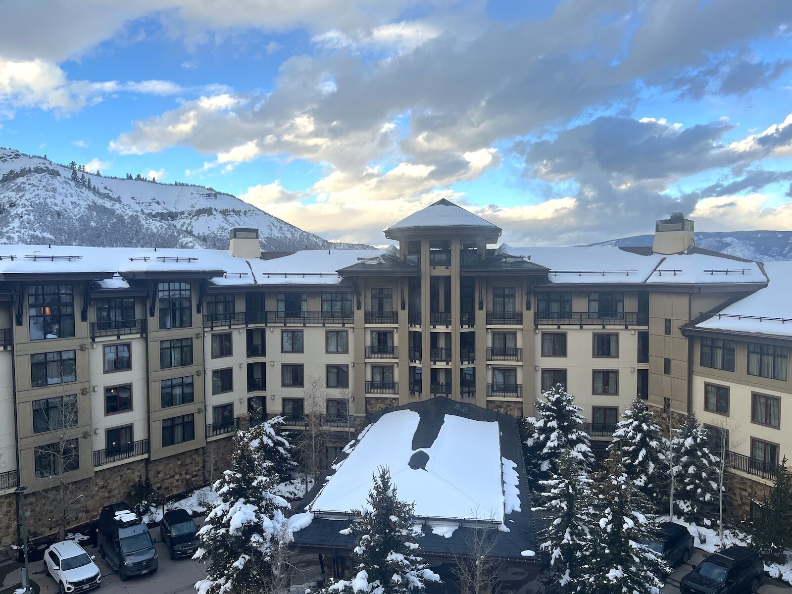 exterior of viceroy snowmass