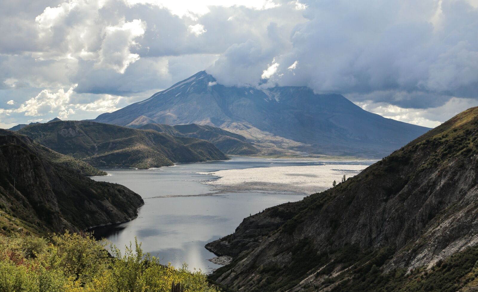 Sasquatch sightings at bigfoot campgrounds - mount st helens