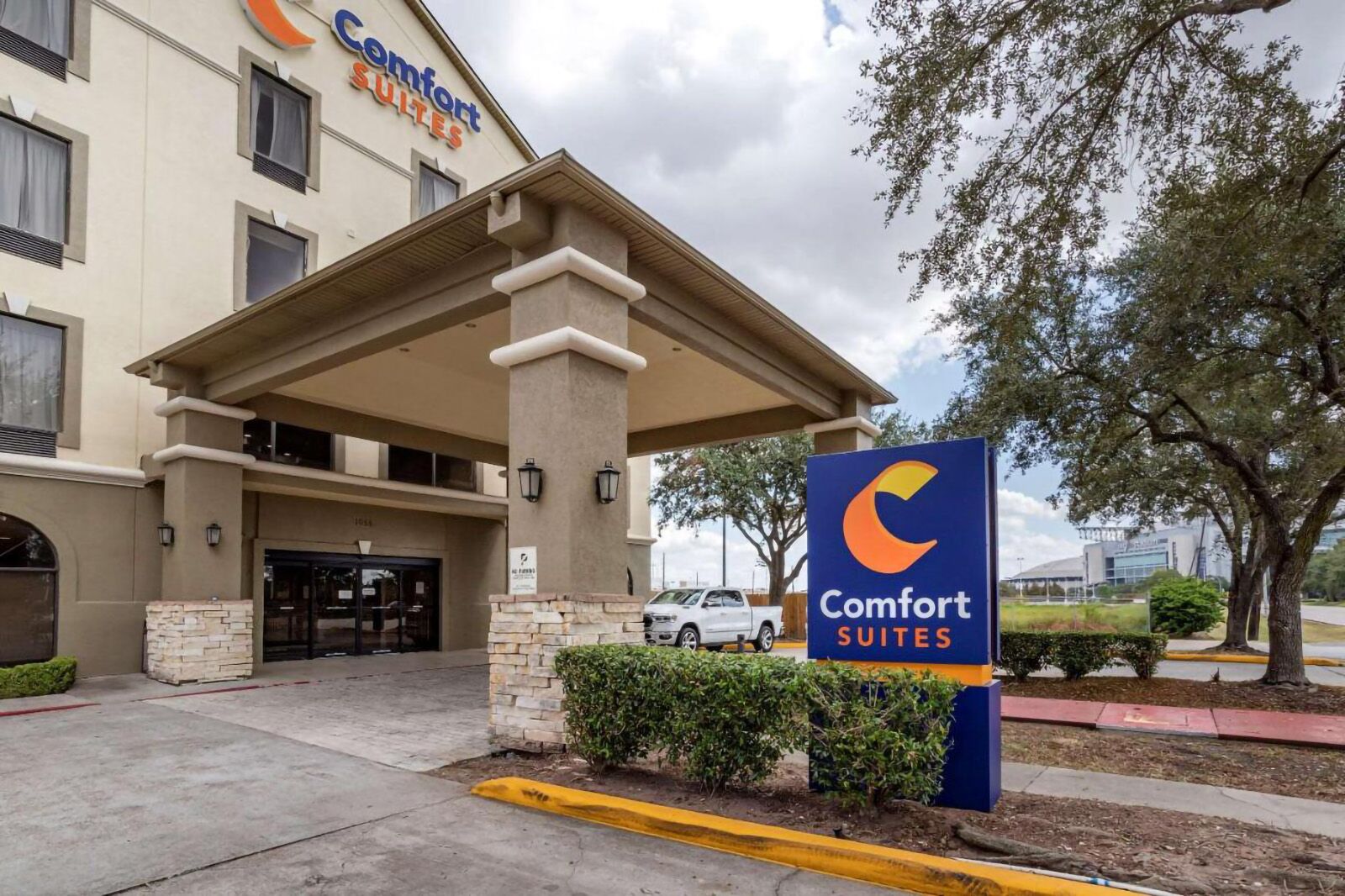 best hotels near NRG Stadium
