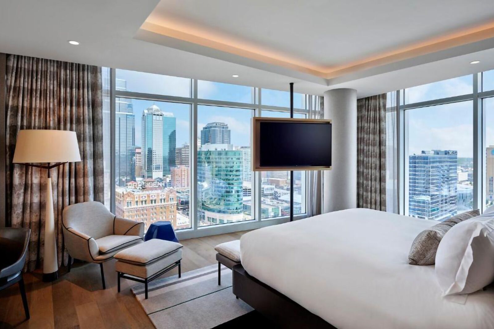 hotels near Arrowhead Stadium Kansas City