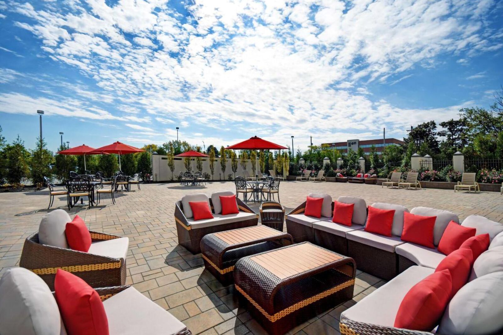 hotels near MetLife Stadium