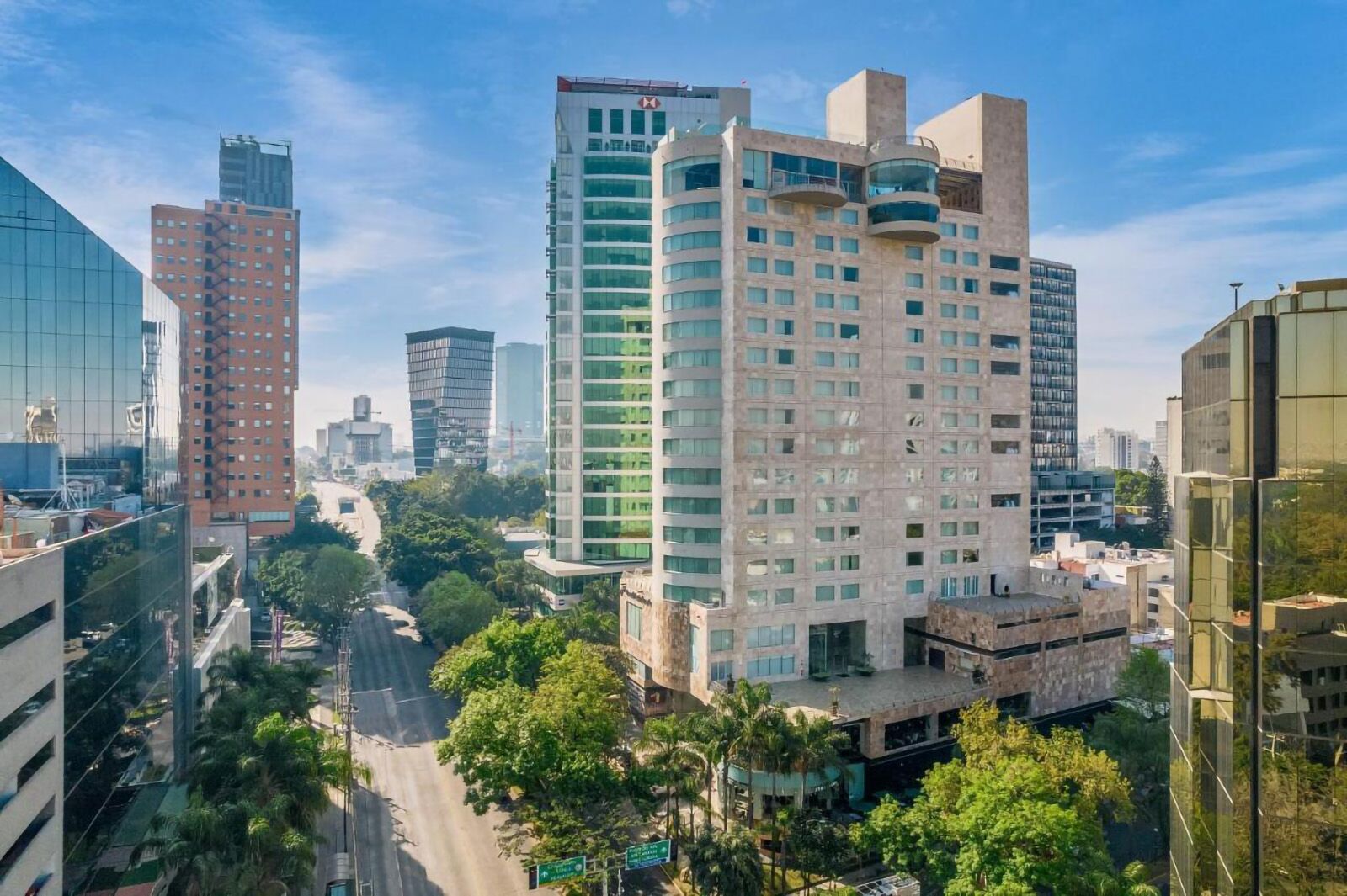 hotels near Estadio Akron Guadalajara