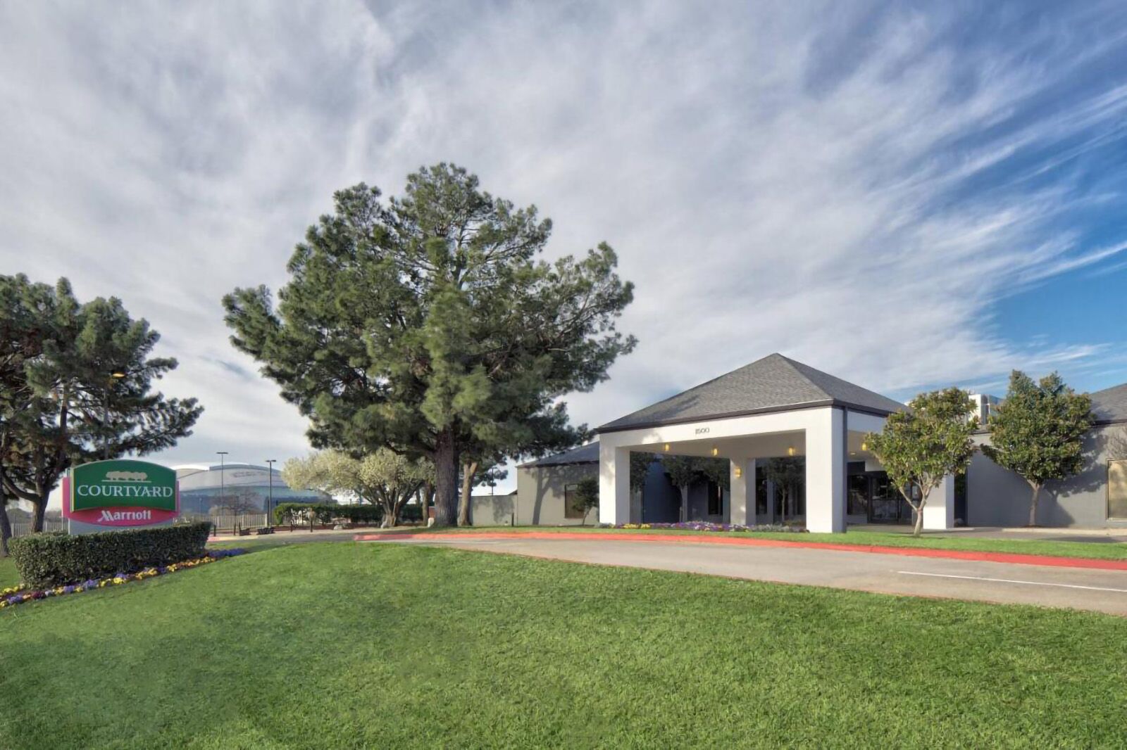 The best hotels near hotels near AT&T Stadium