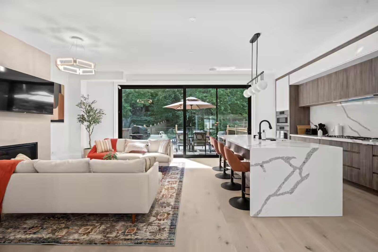 toronto world cup guide -big airbnb