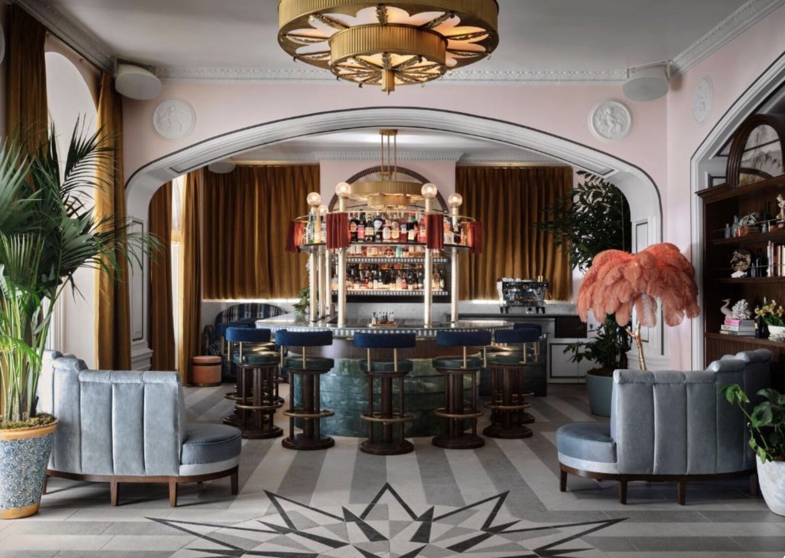 los angeles world cup where to stay  the georgian