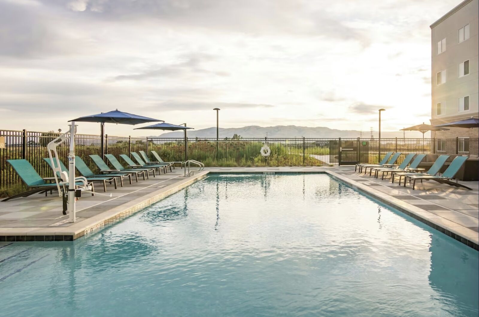 hotels near levi's stadium - fairfield