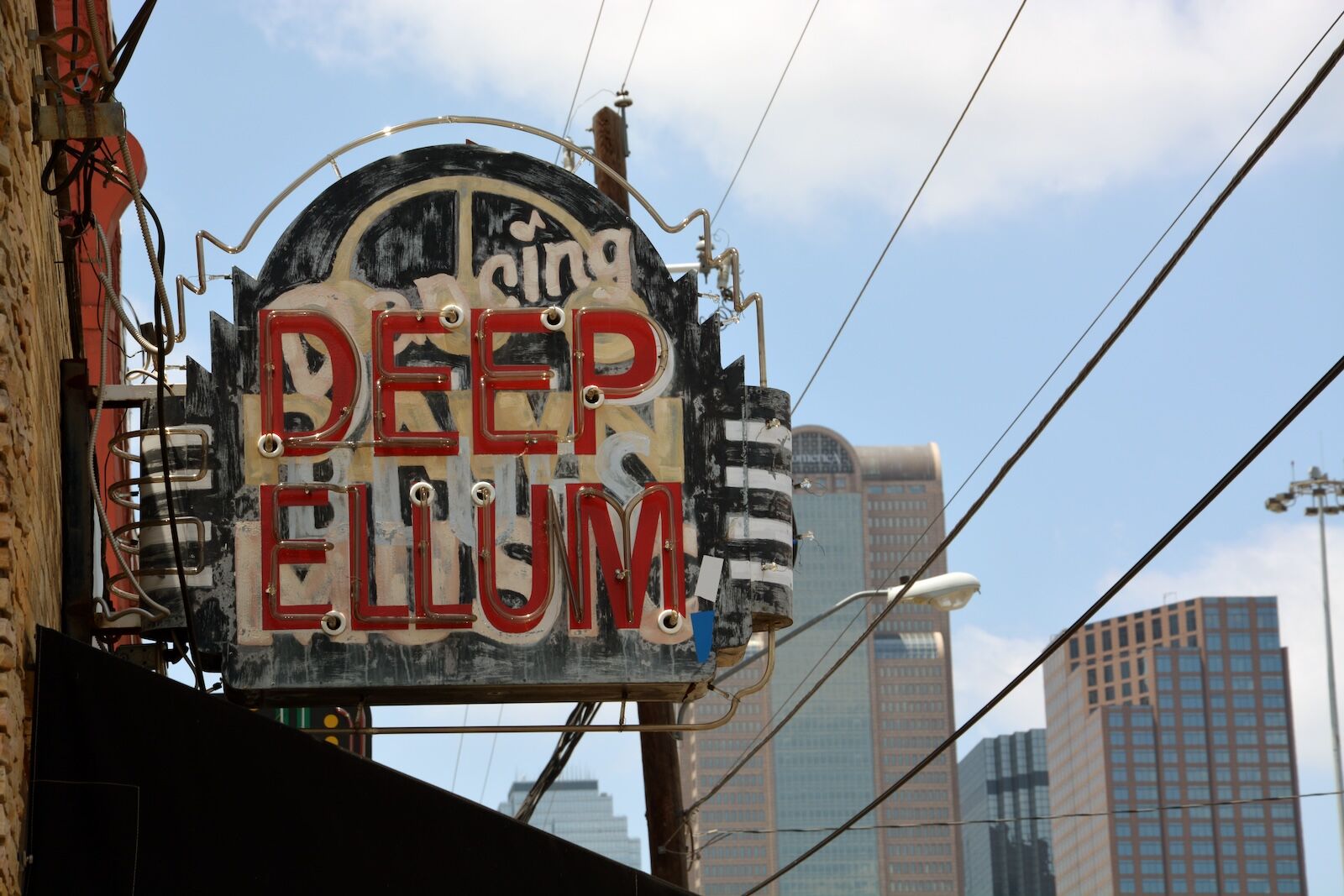 deep ellum sign
