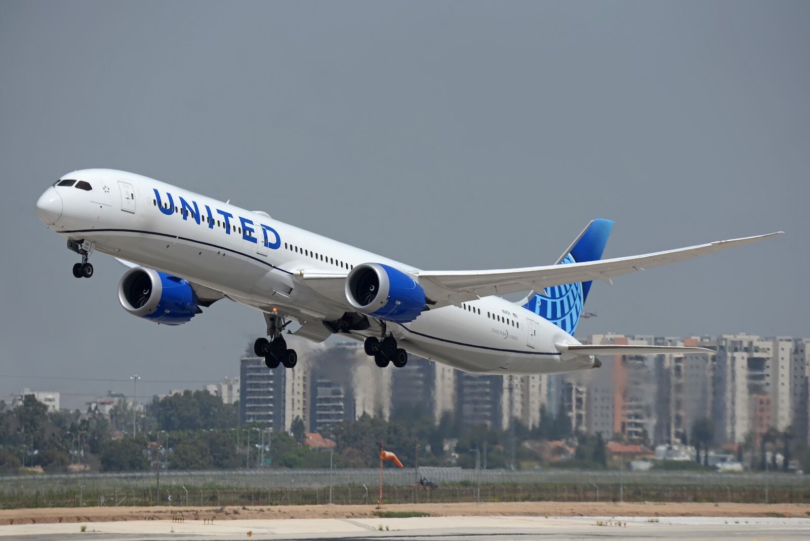 united expansion 2025 - boeing dreamliner