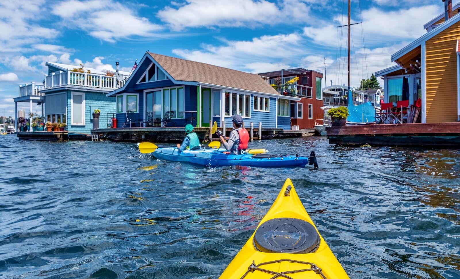 kayaking in seattle on lake union