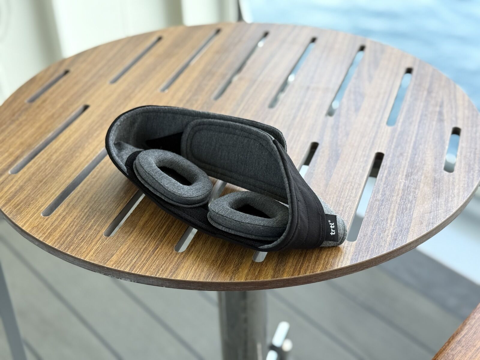 svalbad packing list - eye mask