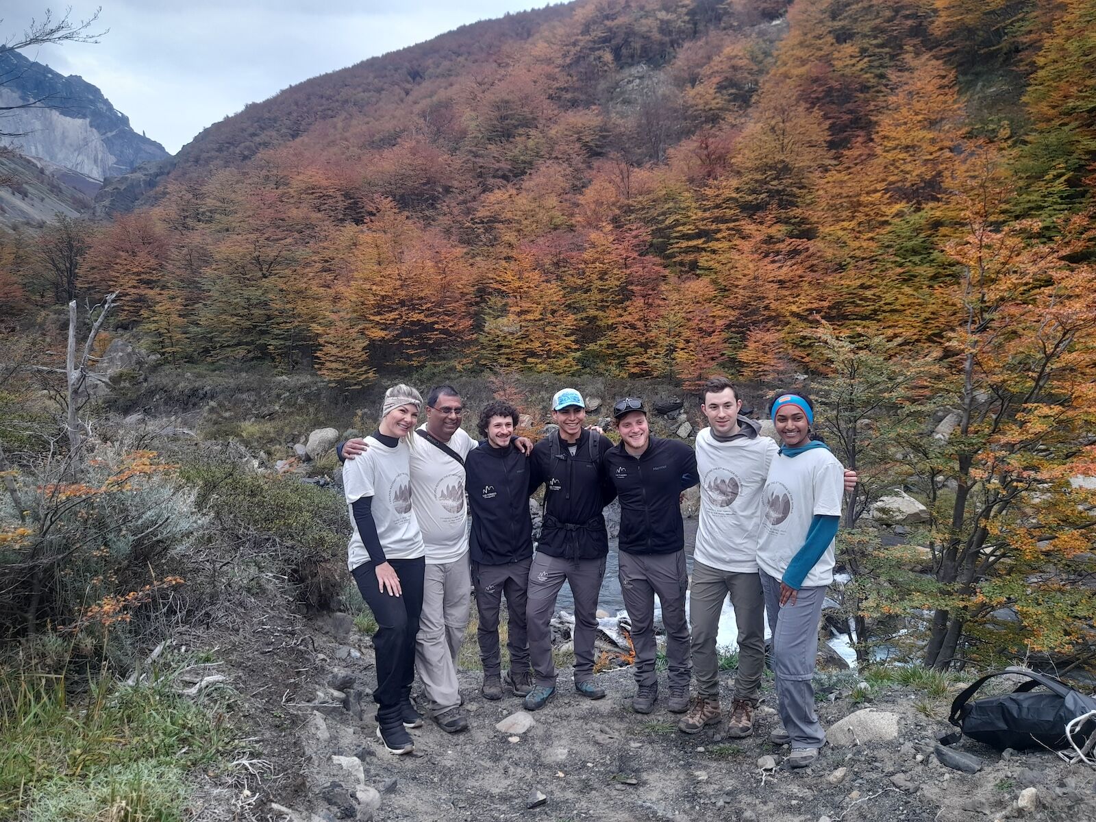 volunteers on trail in chilean patagonia