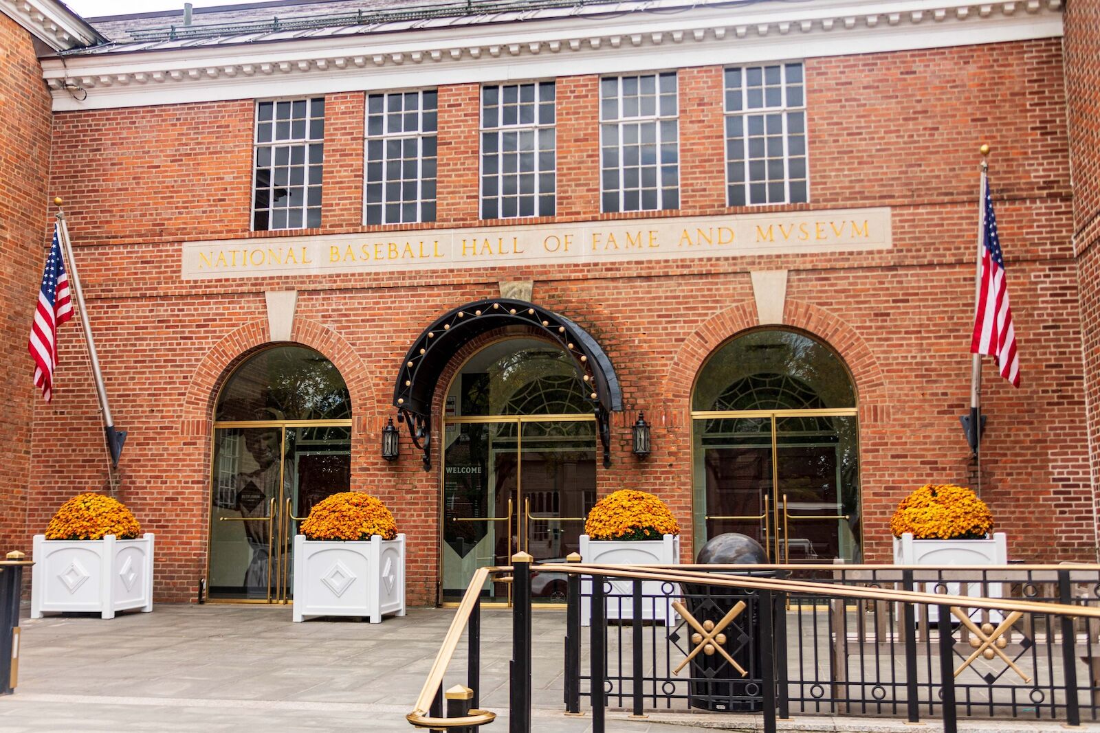exterior of baseball hall of fame in cooperstown