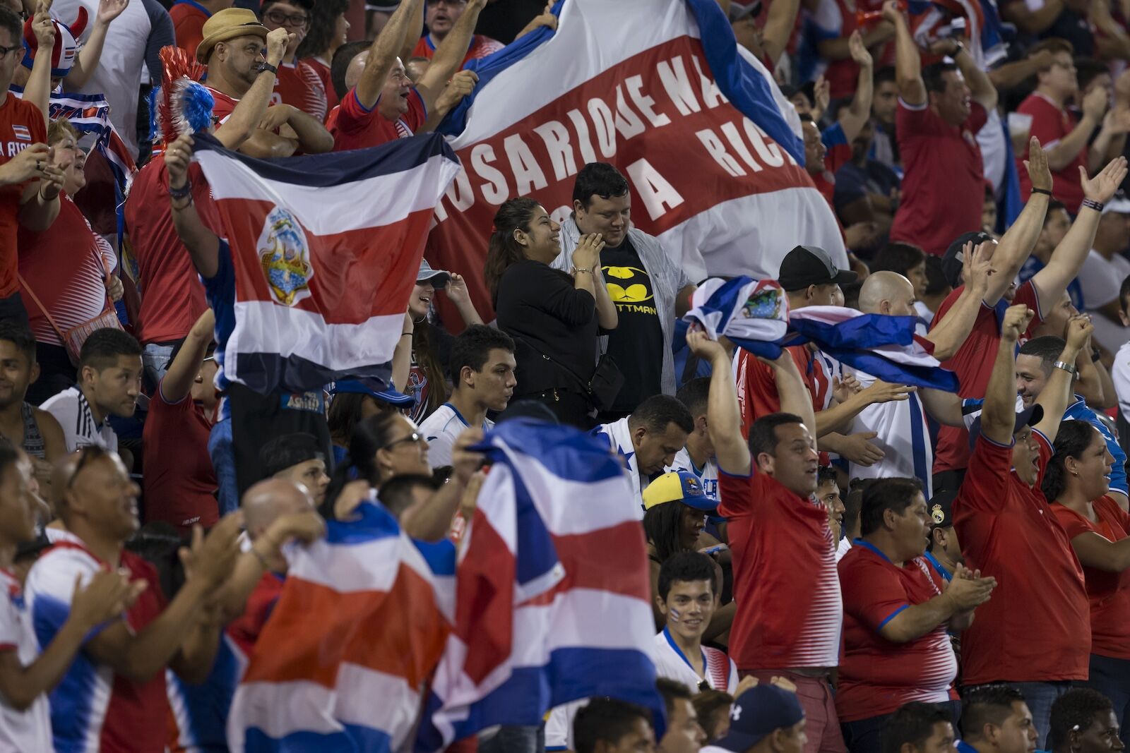 world cup vs club world cup - fans cheering