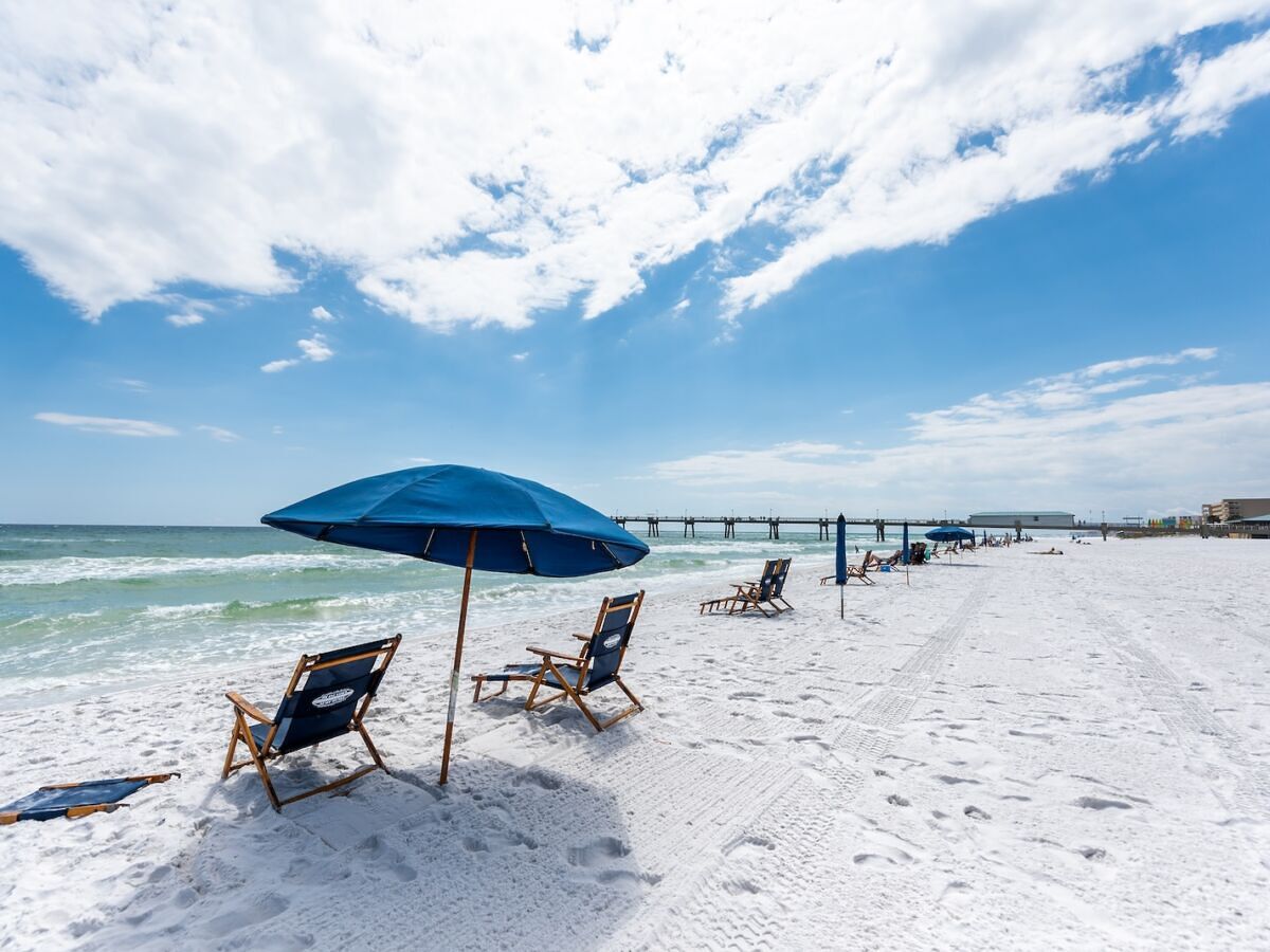 These May Be the 10 Busiest Beaches in the World This Summer