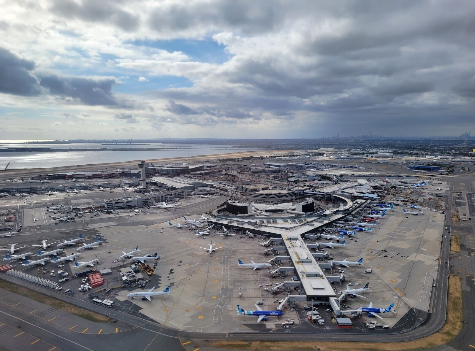 united jetblue bluesky partnership - JFK