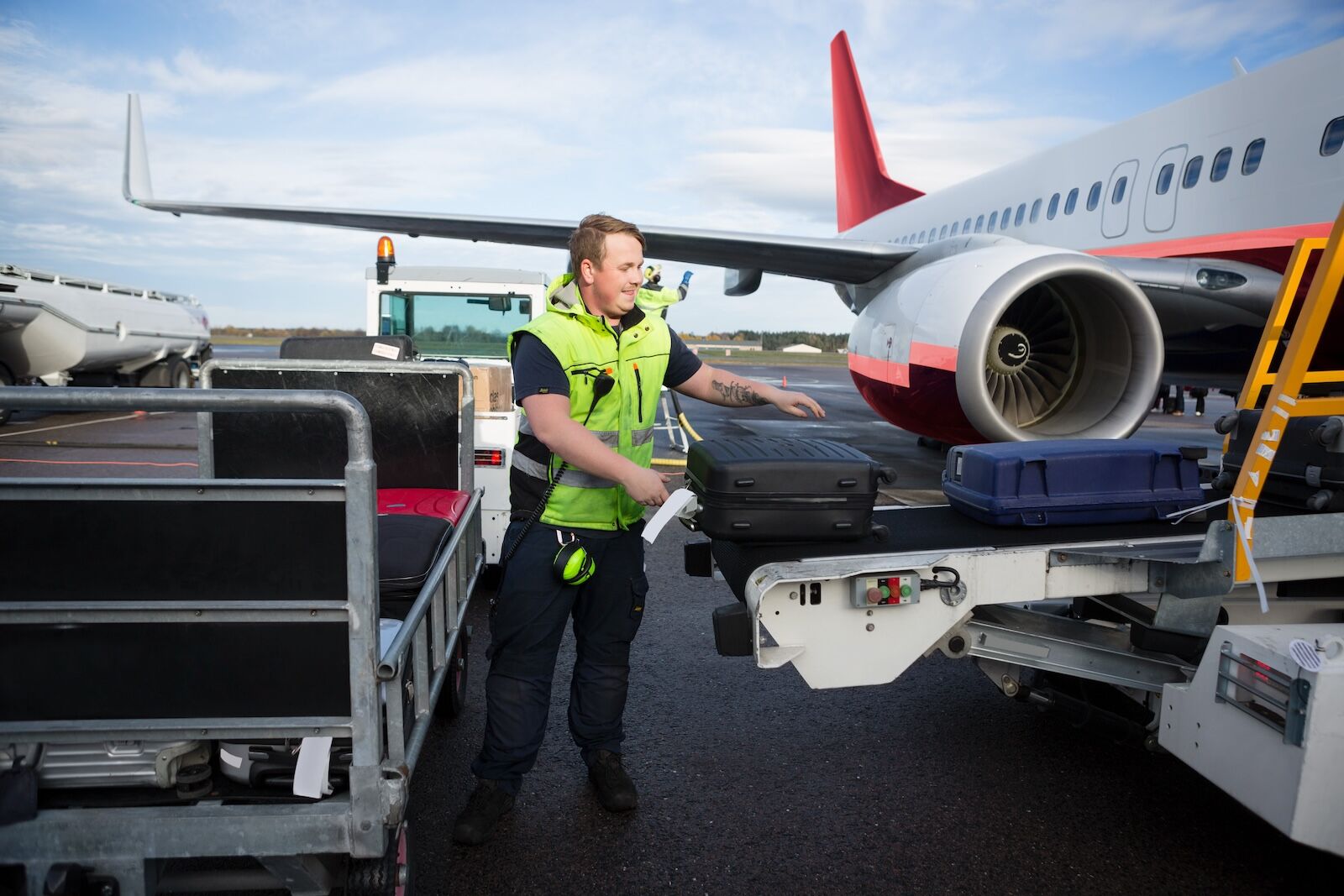 united jetblue bluesky partnership - baggage handler