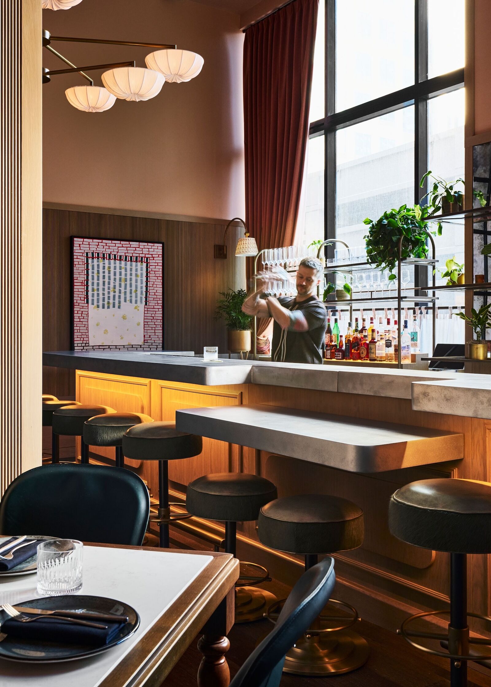 bar at fidelity hotel