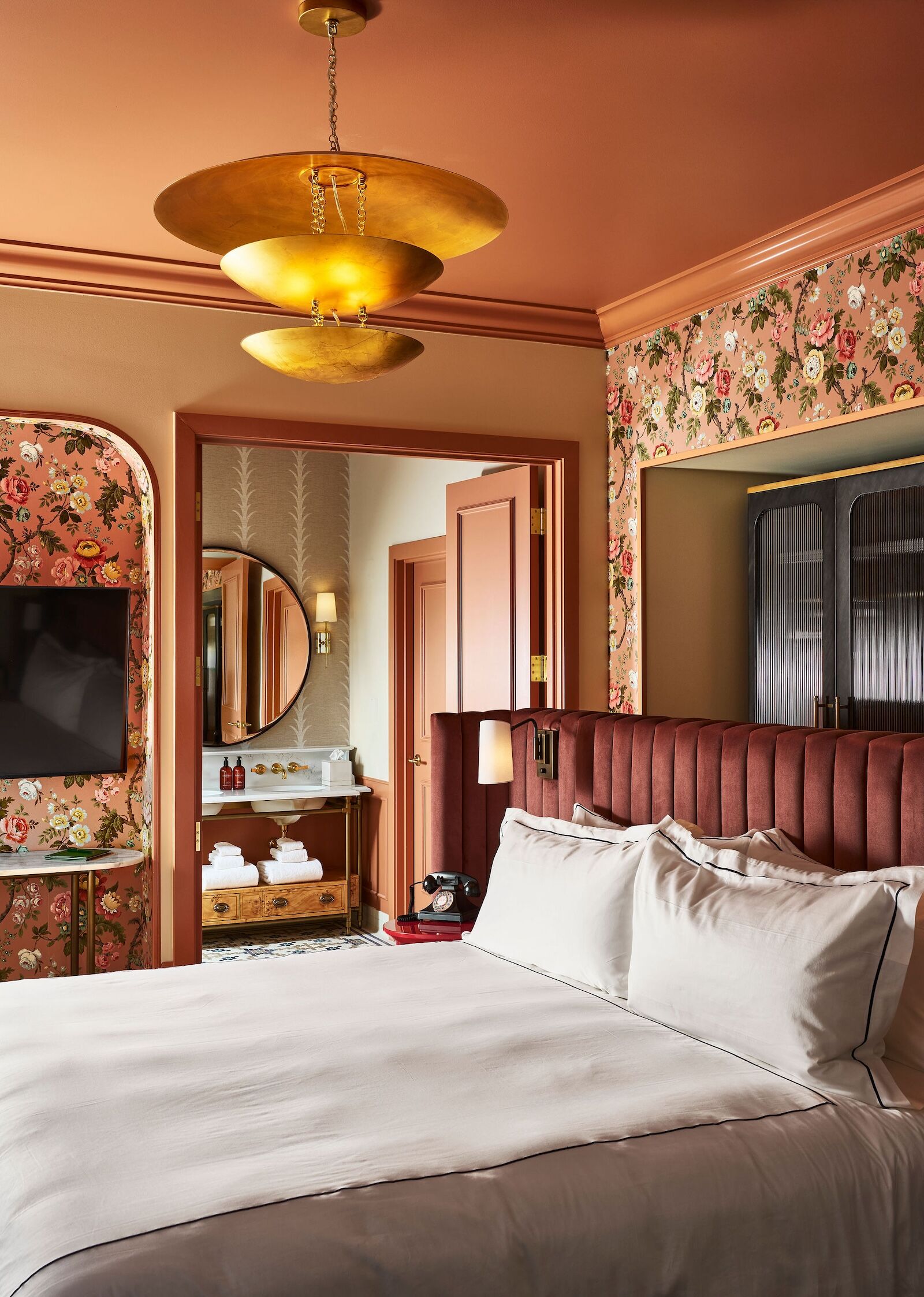 room at fidelity hotel