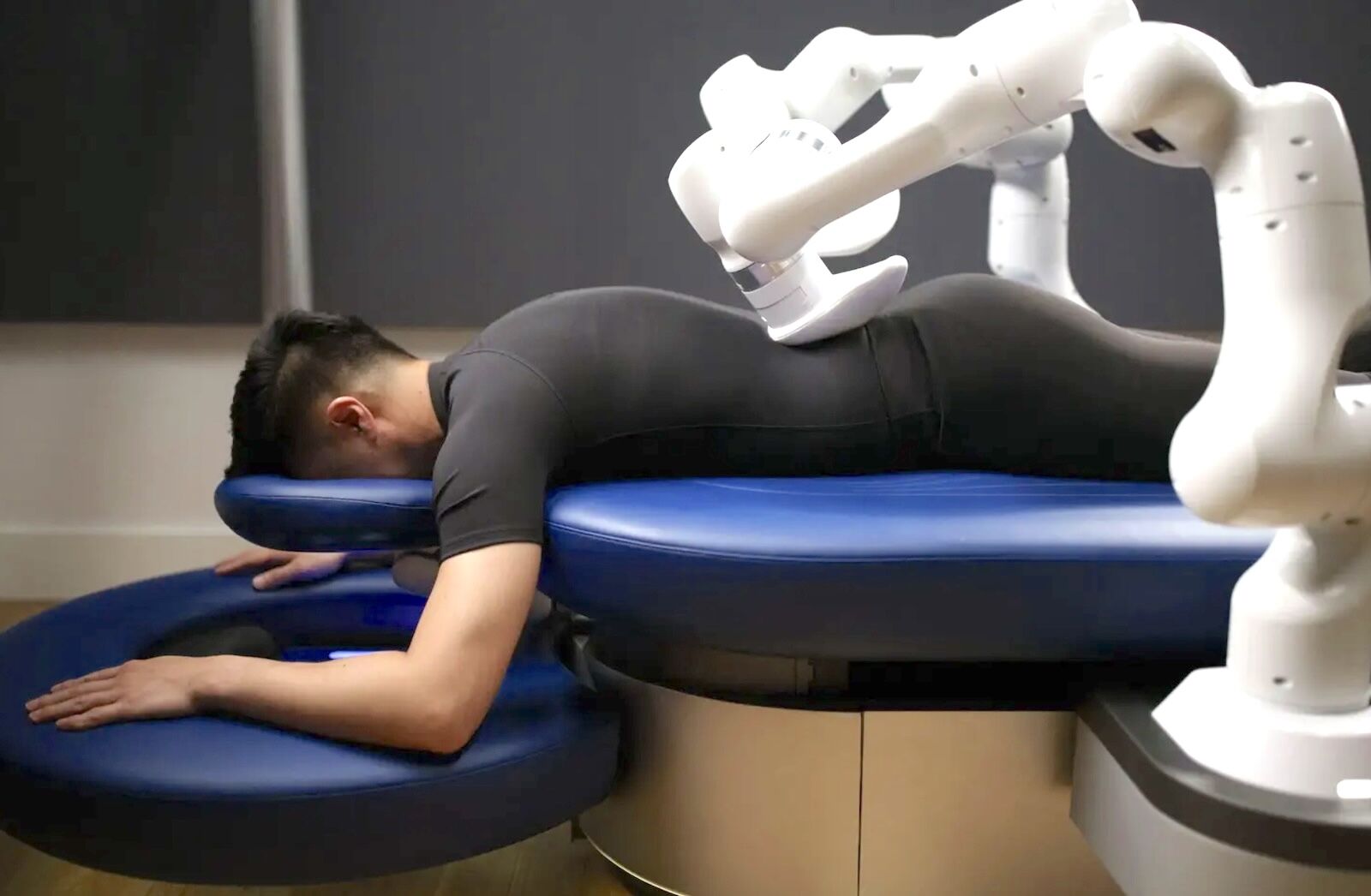 high-tech spa treatmrents - robotic
