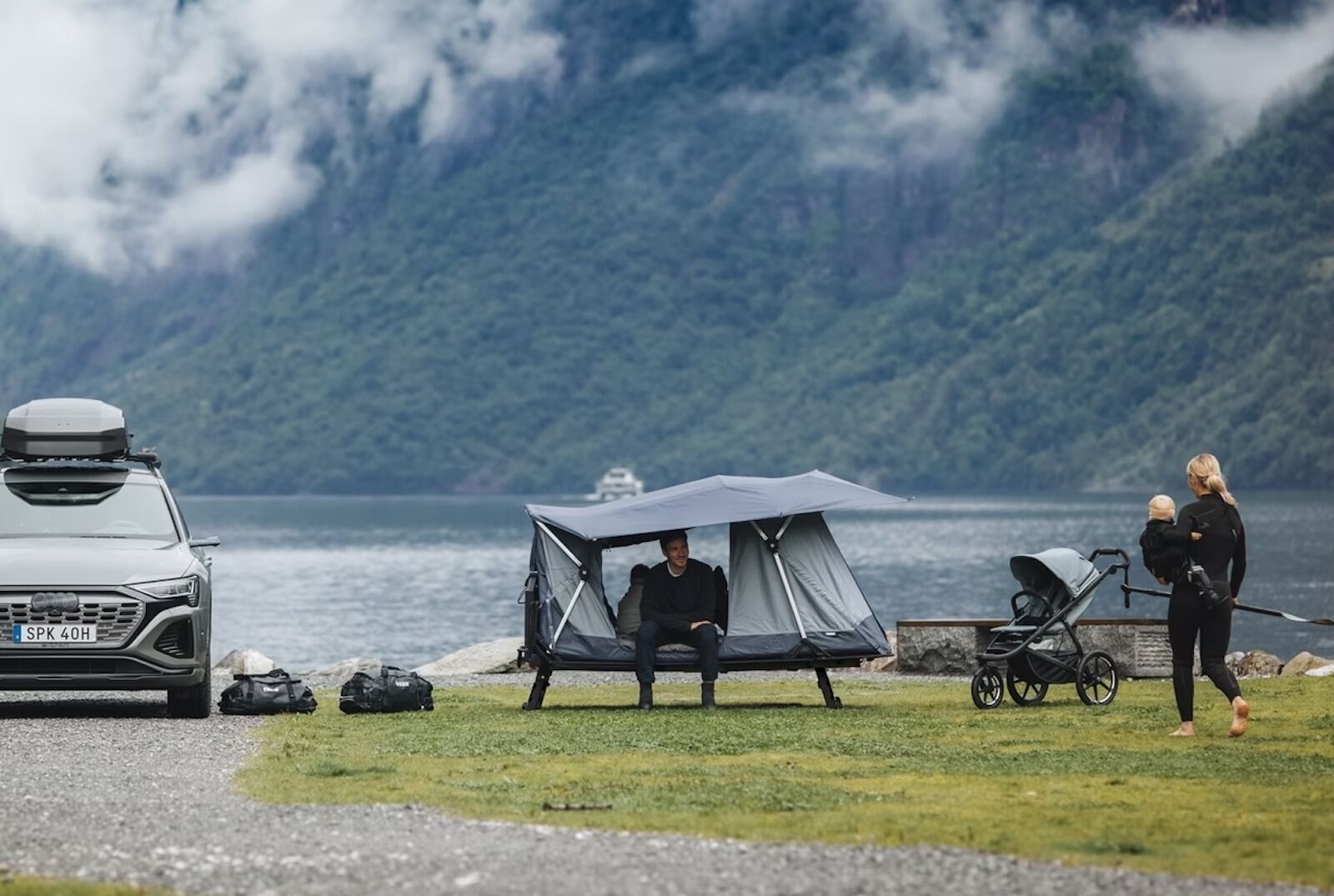 thule outset detached