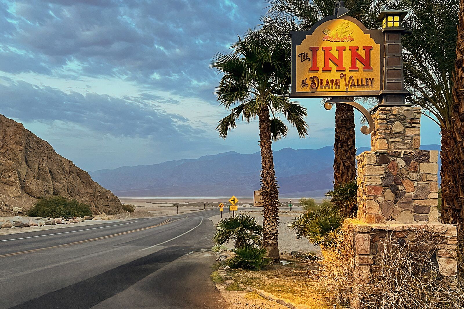oasis at death valley