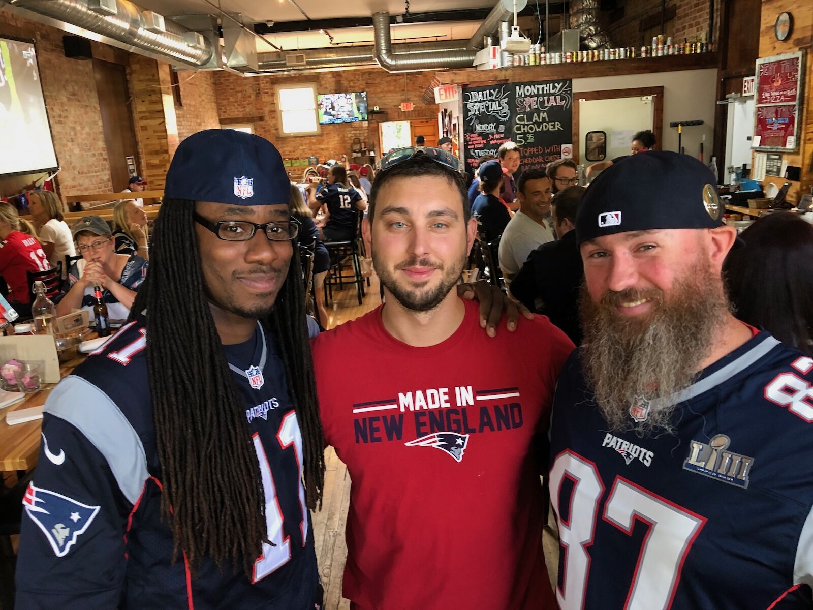 expat sports fan club friends