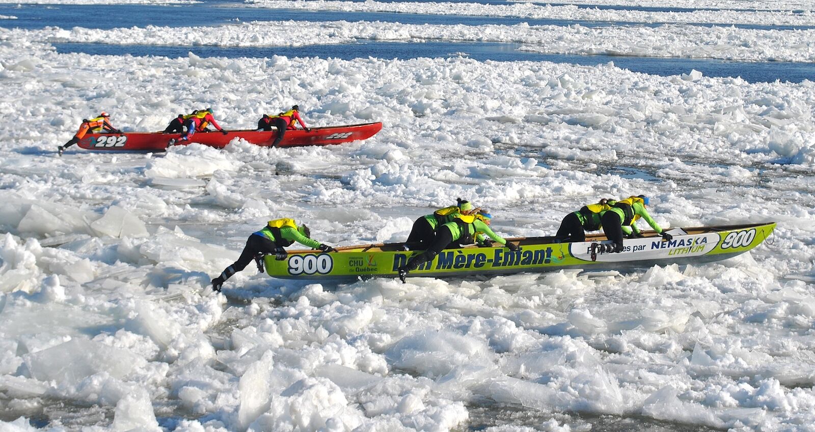 professional ice canoeing in quebec
