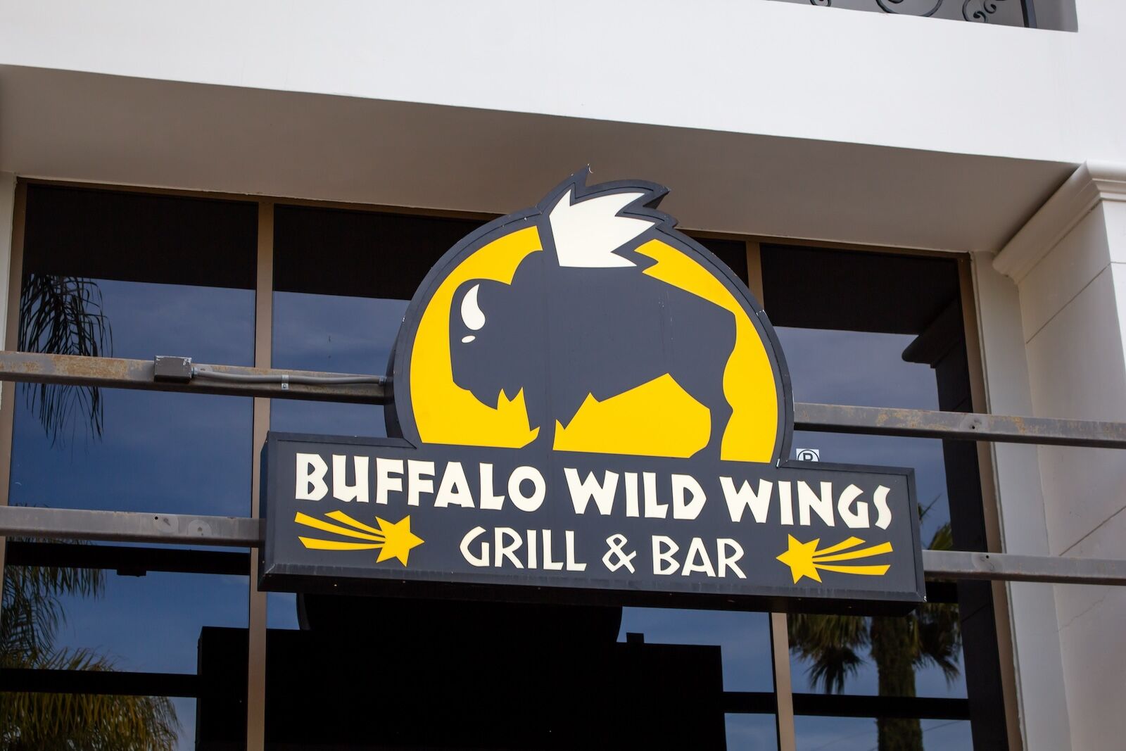 buffalo wild wings sign