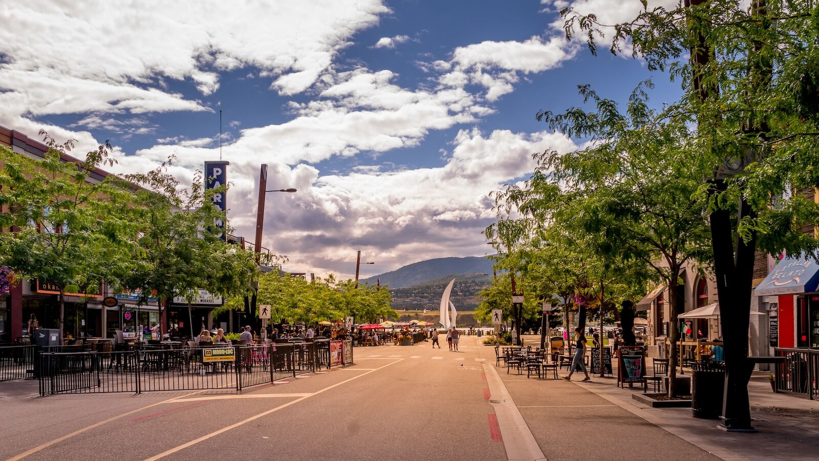 downtown Kelowna, new UNESCO gastronomy city