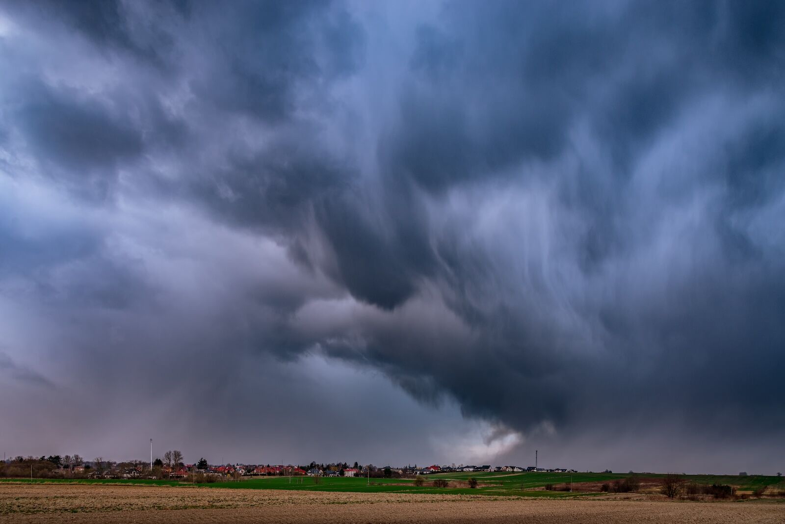cumulonimbus storm cloud over plains