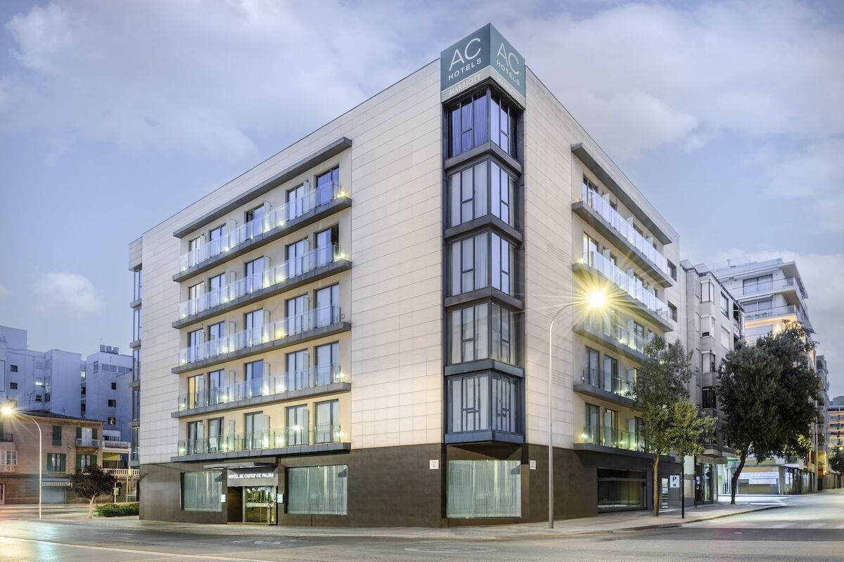 This Bonvoy Hotel in Palma de Mallorca Is a Modern Urbanist’s Dream