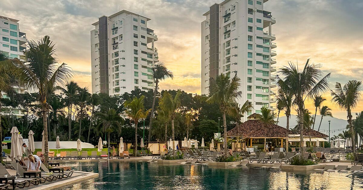 From Swim-Up Suites to Water Therapy, This Puerto Vallarta Resort Promises a Restorative Stay