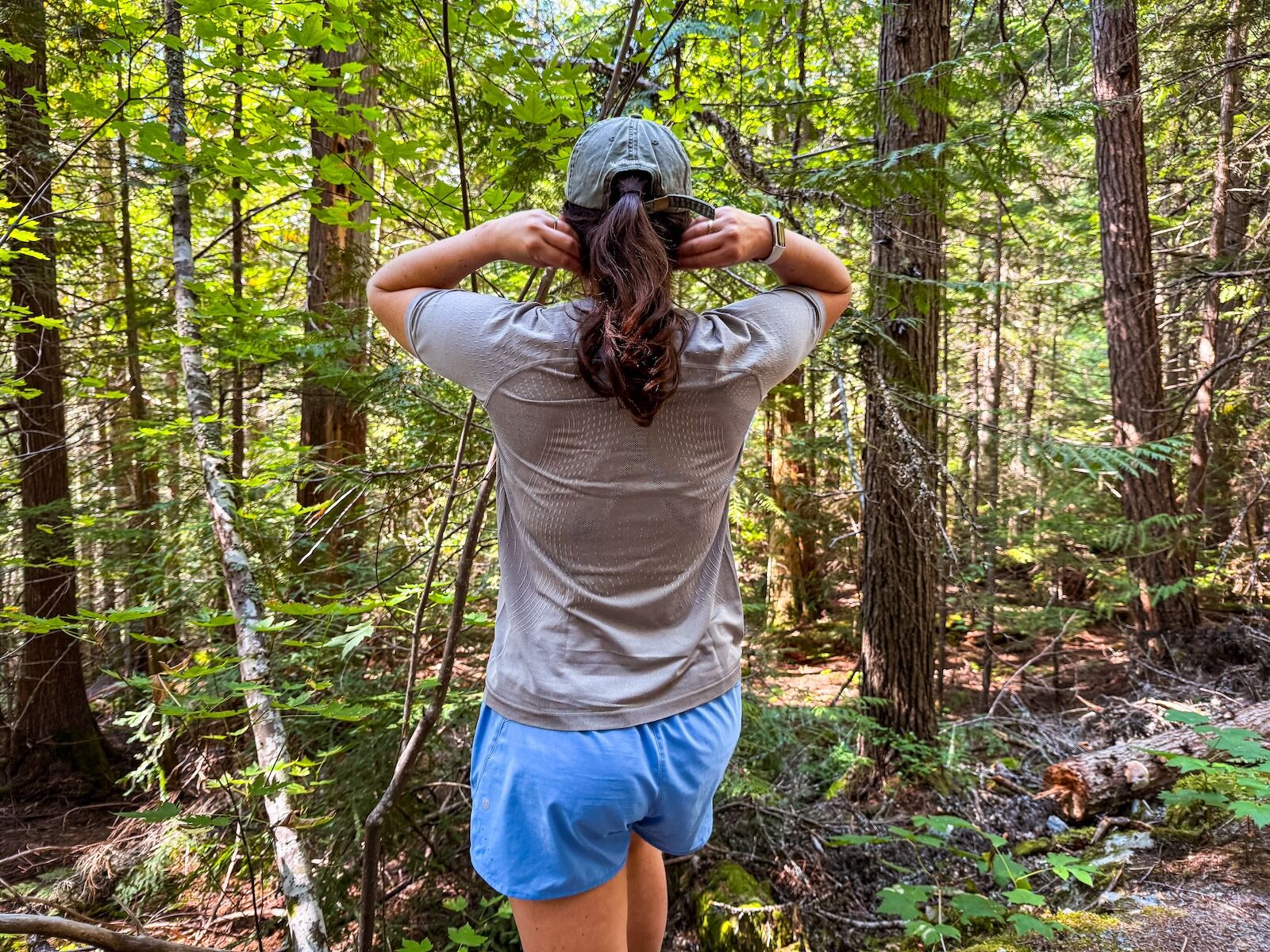 travel running gear - Icebreaker Cool-Lite shirt