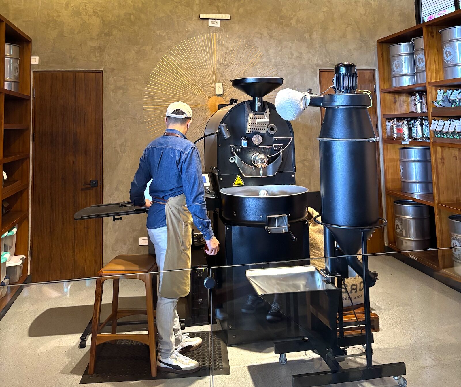 starbucks coffee roaster roasting coffee at havienda alsacia