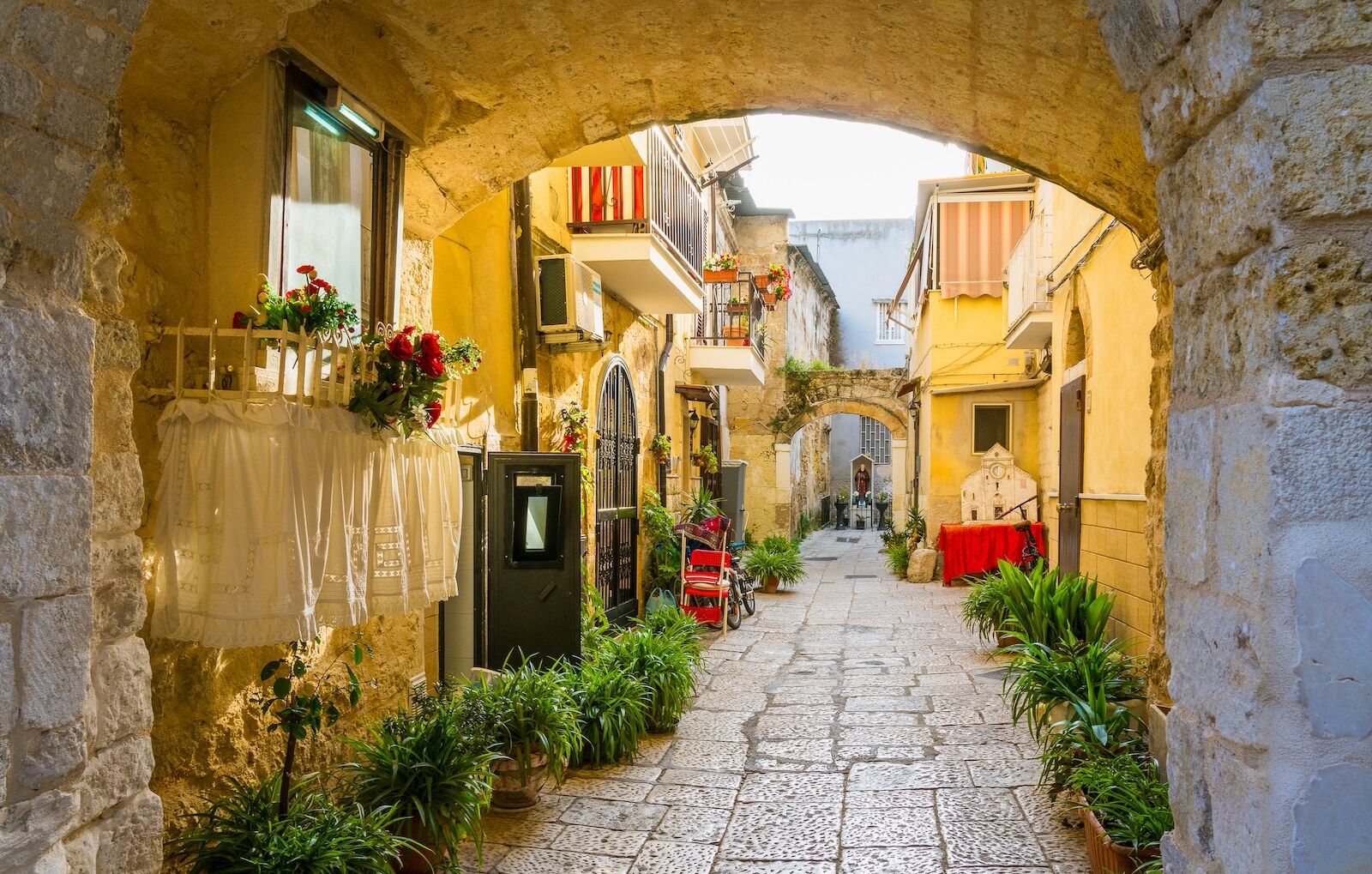 new united flights - bari, italy