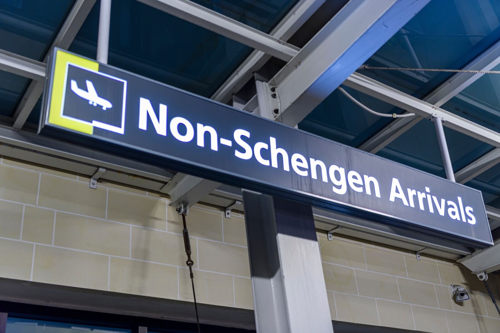 EU ETIAS date - non schengen entry sign