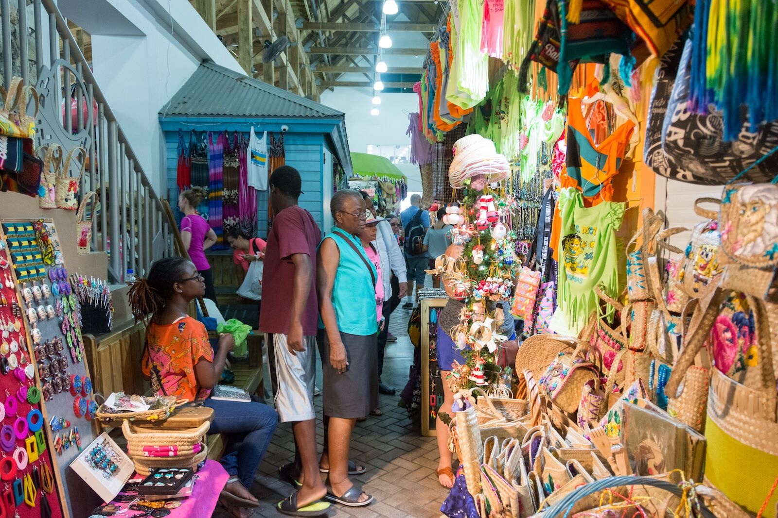 bahamas ports of call - straw market
